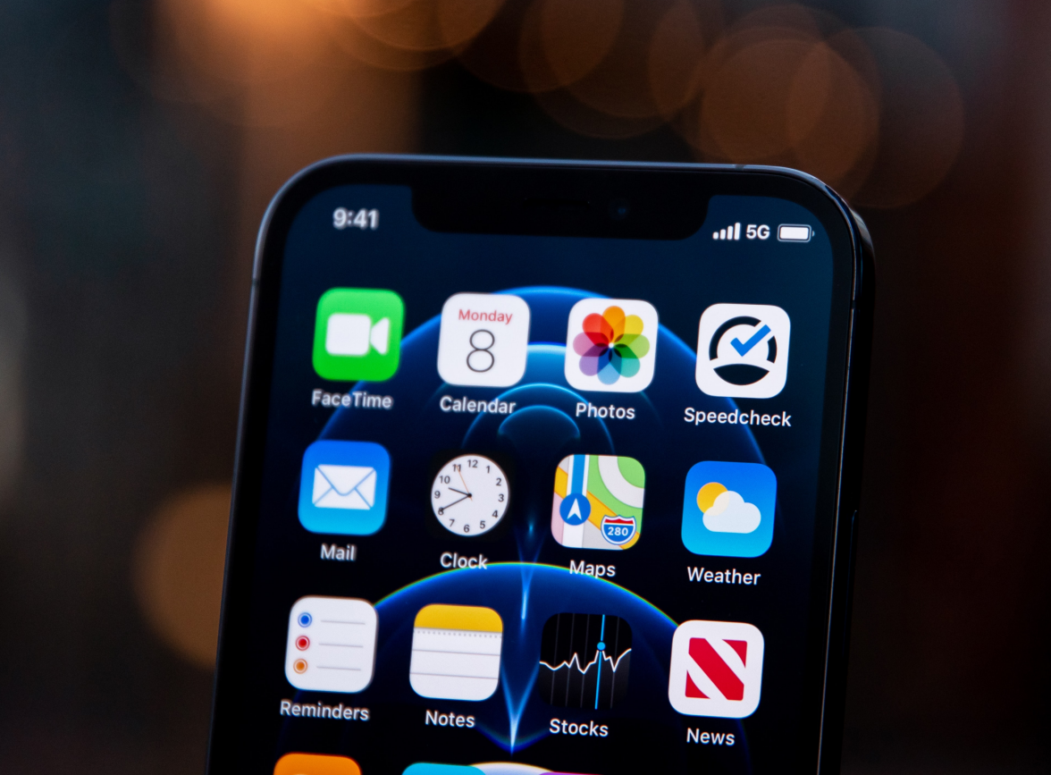 肥城苹果手机维修分享为什么 iPhone 12 在冬季会自动关机 