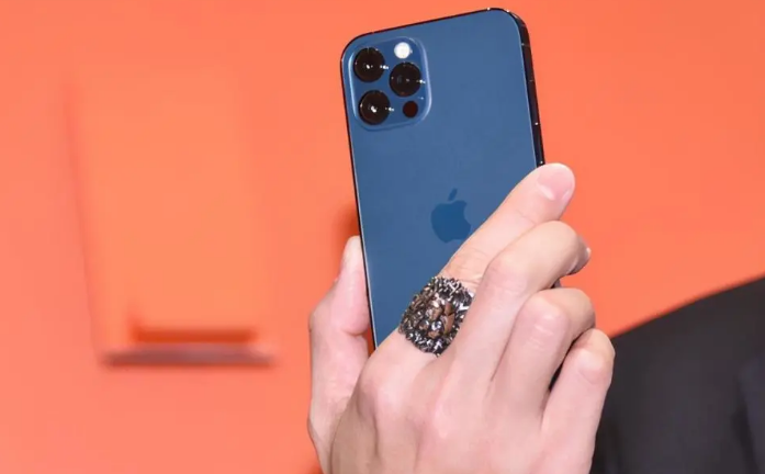 肥城苹果手机维修分享iPhone12系列重启方法教程 