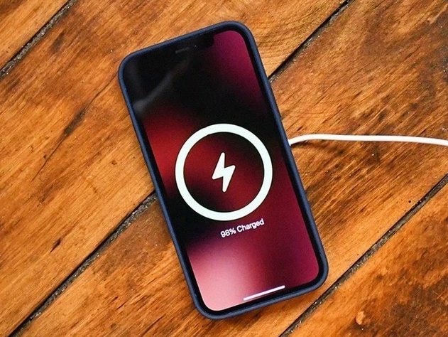 肥城苹果手机维修分享iPhone 12可以随便充电吗 